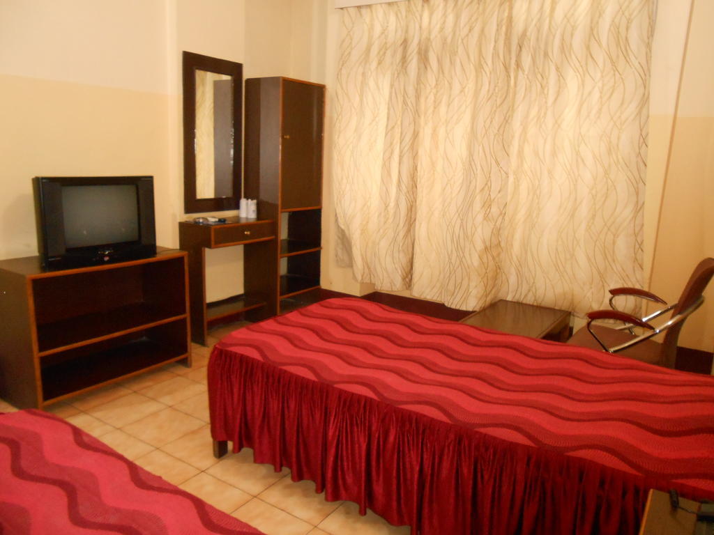 Hotel Blue Moon Guwahati Exterior foto